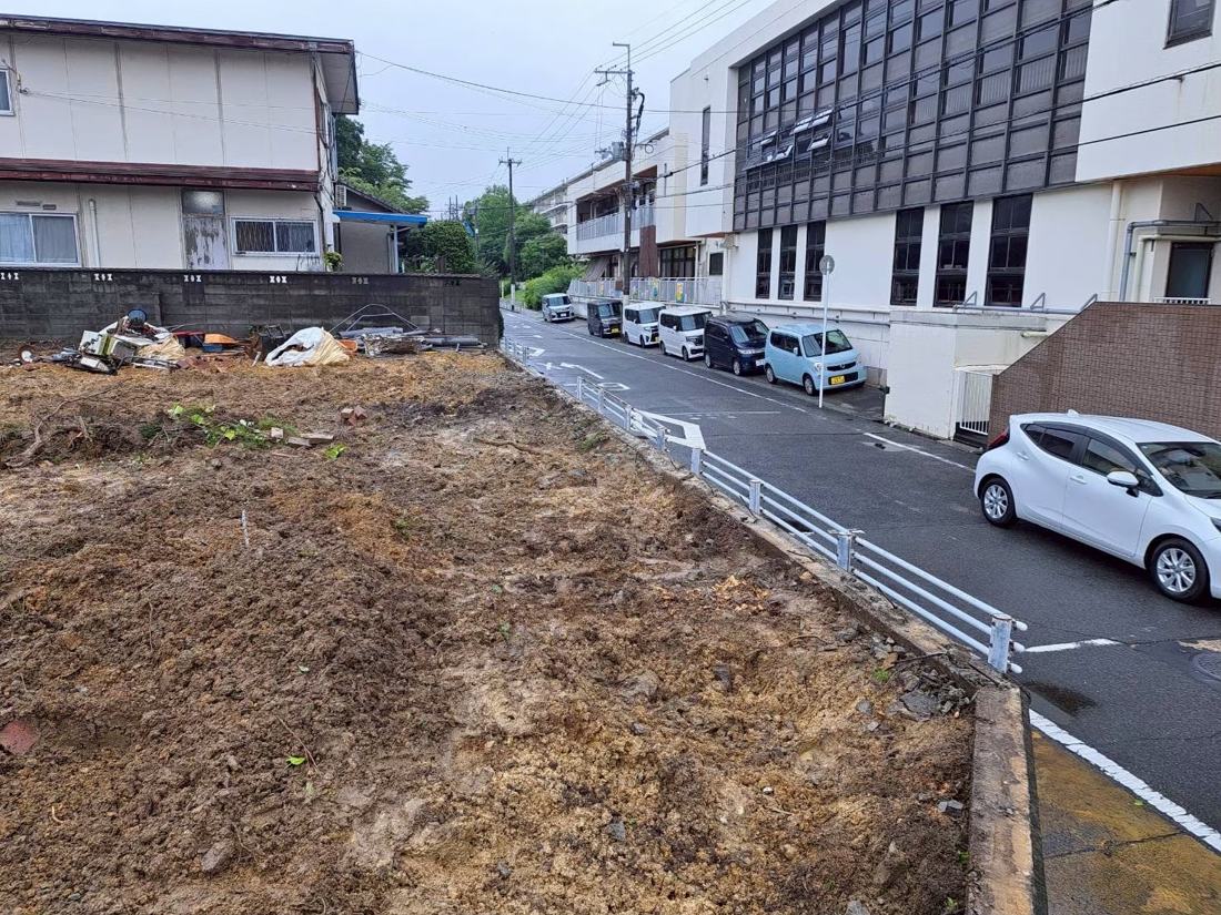 廃材が片付き、きれいに整地された土地